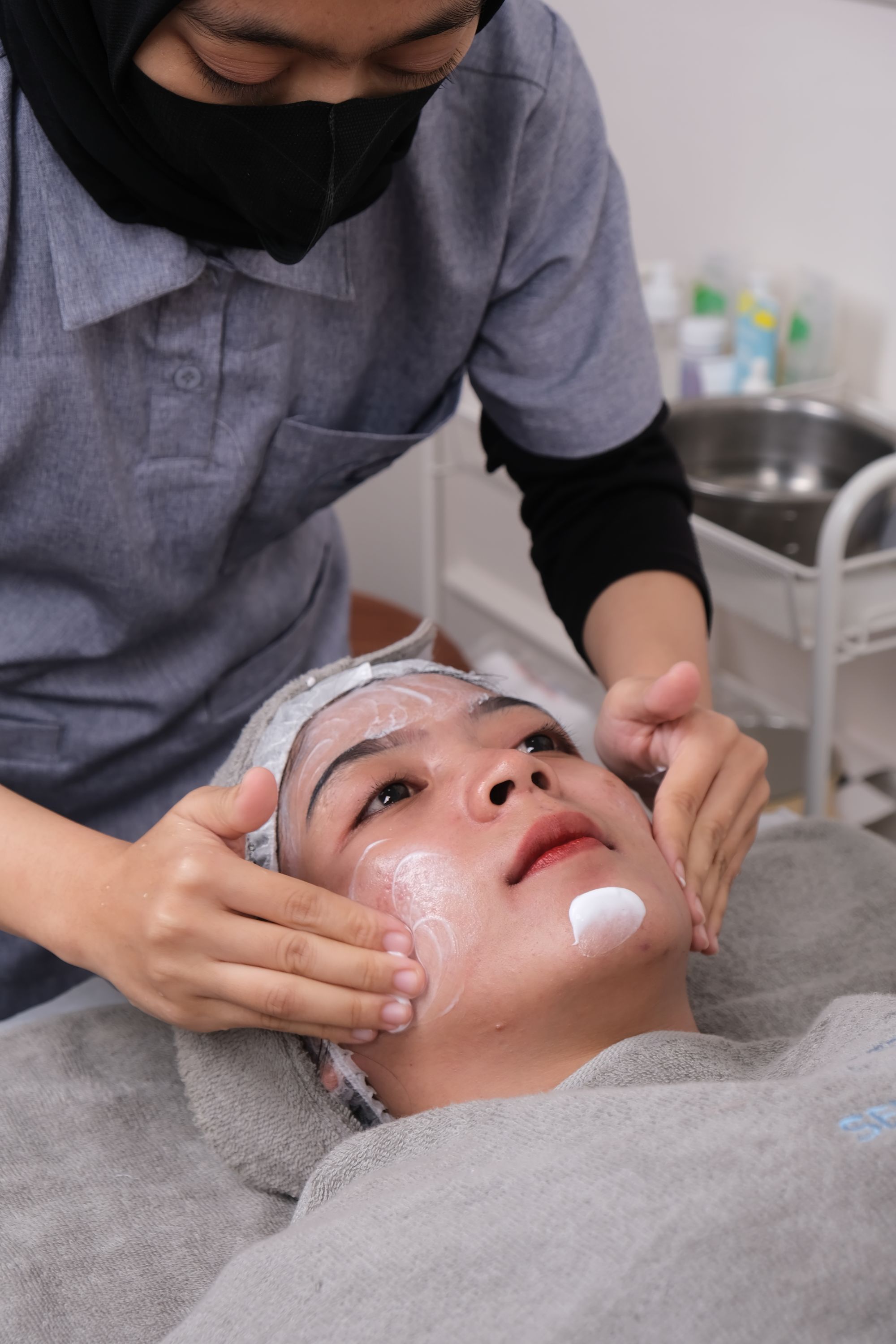 Professional skincare treatment prepared as part of a Skin Diva package